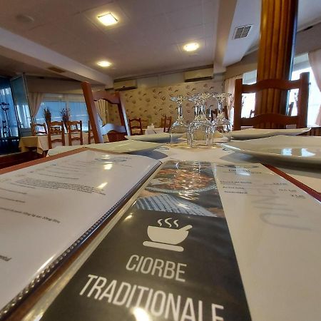 Motel Via Targu Mures Cristesti  Eksteriør billede