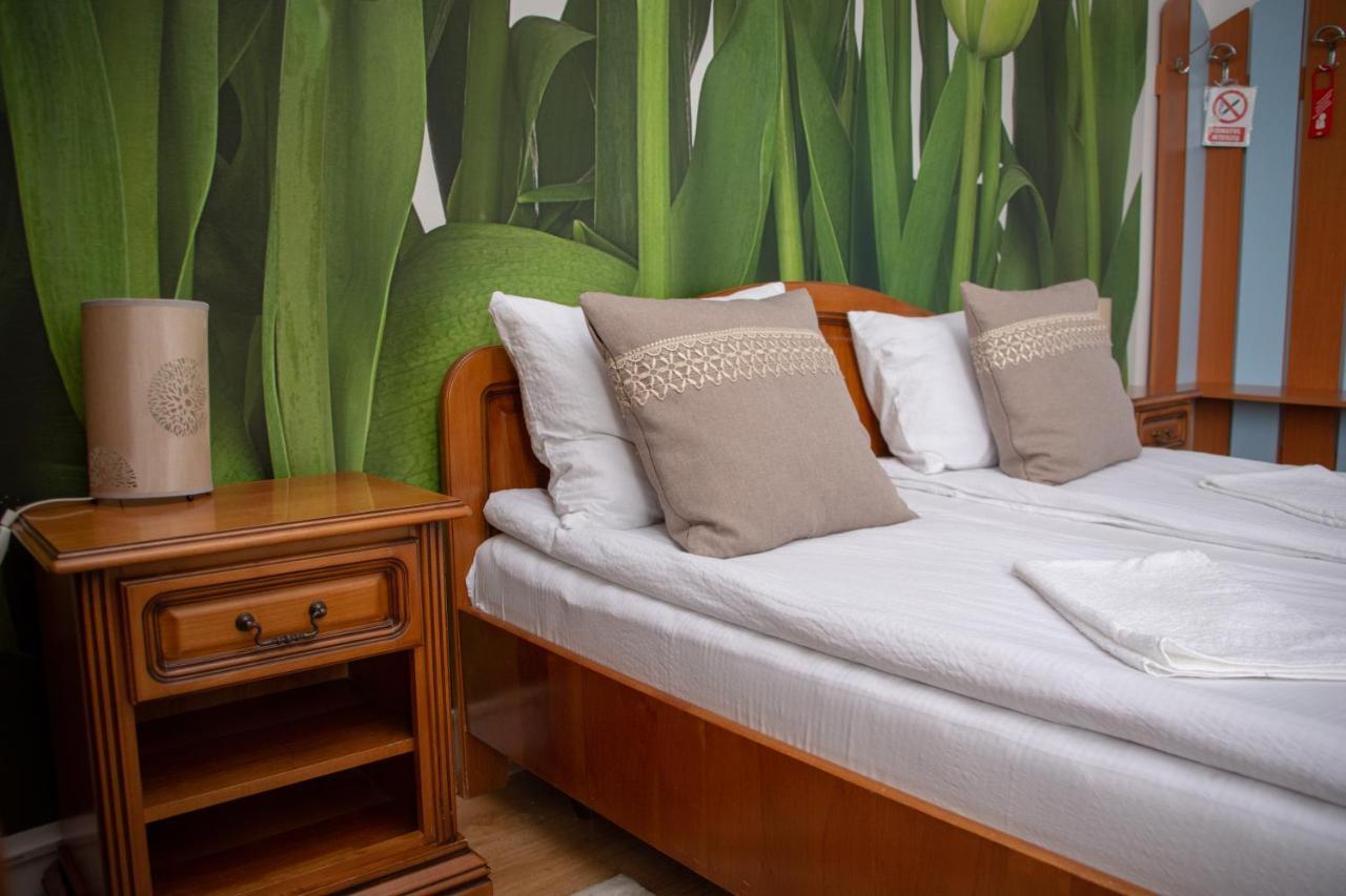 Motel Via Targu Mures Cristesti  Eksteriør billede