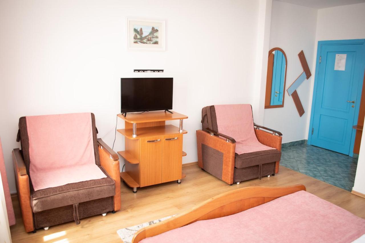 Motel Via Targu Mures Cristesti  Eksteriør billede
