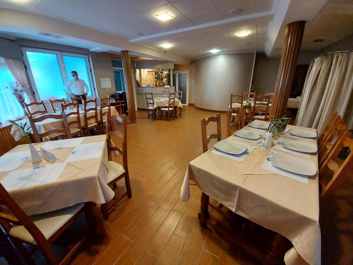 Motel Via Targu Mures Cristesti  Eksteriør billede